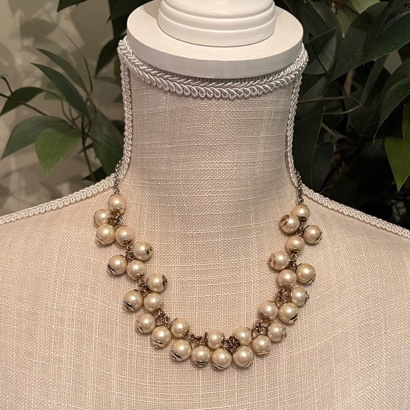 J. Crew Cream Faux Pearl Cluster Necklace - Picture 1 of 8